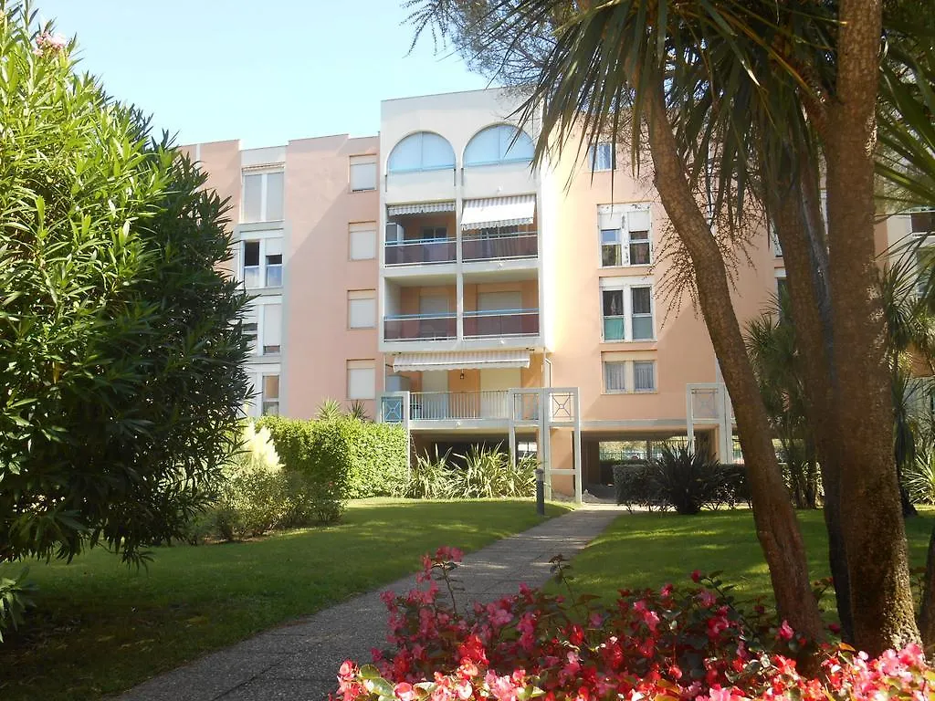 Appartement Les Pres Fleuris - Vacances Cote D'Azur Mandelieu-la-Napoule 0*,  France